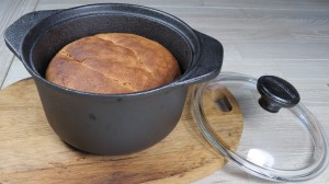pain dans cocotte fonte